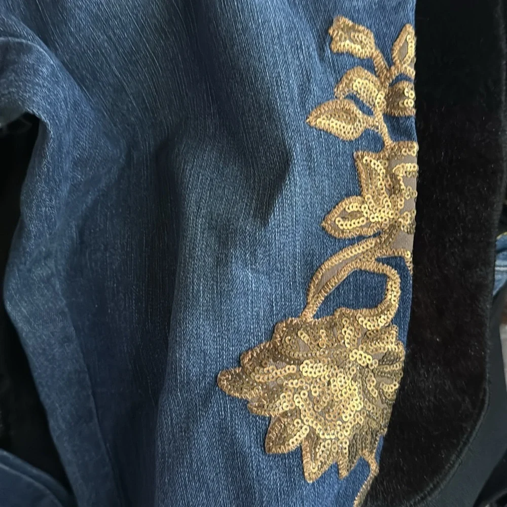 Jeans - Picture 3 of 8